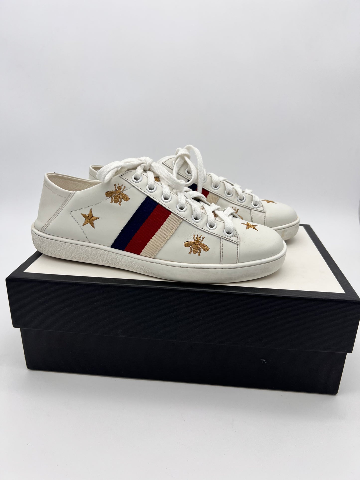 Gucci Ace estrellas talla 4mex.
