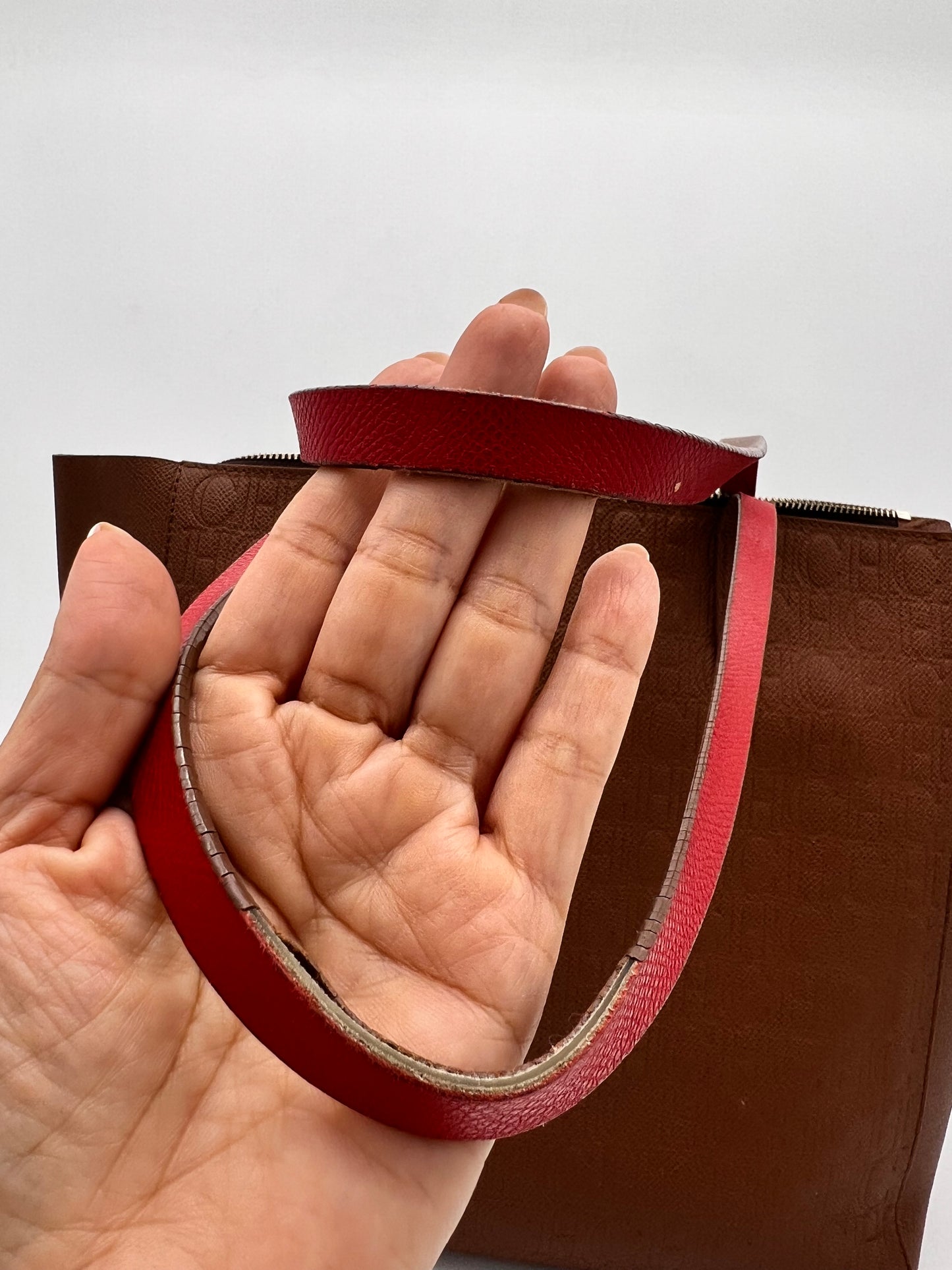 Carolina Herrera Tote piel.