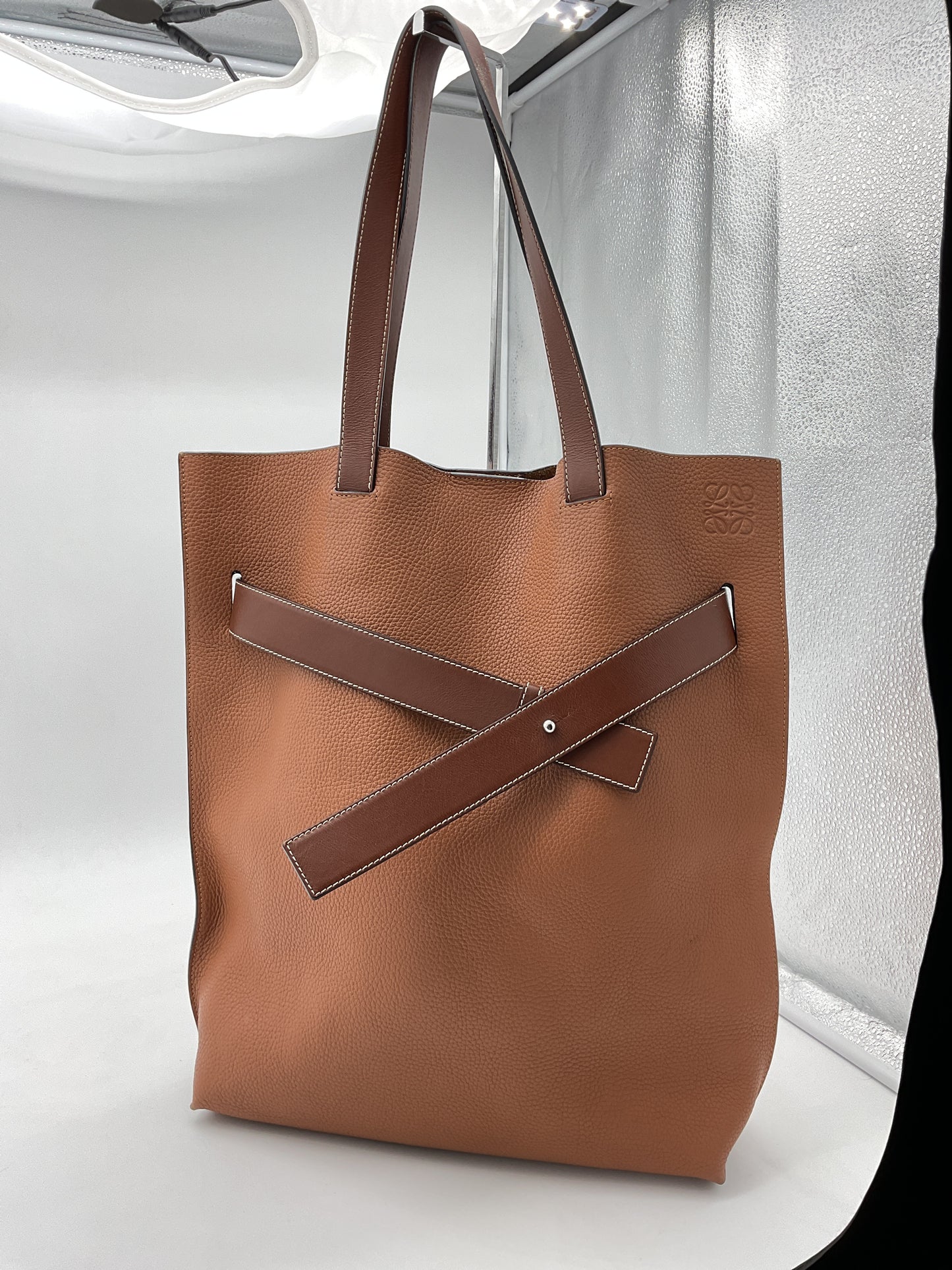 Loewe anagram Tote