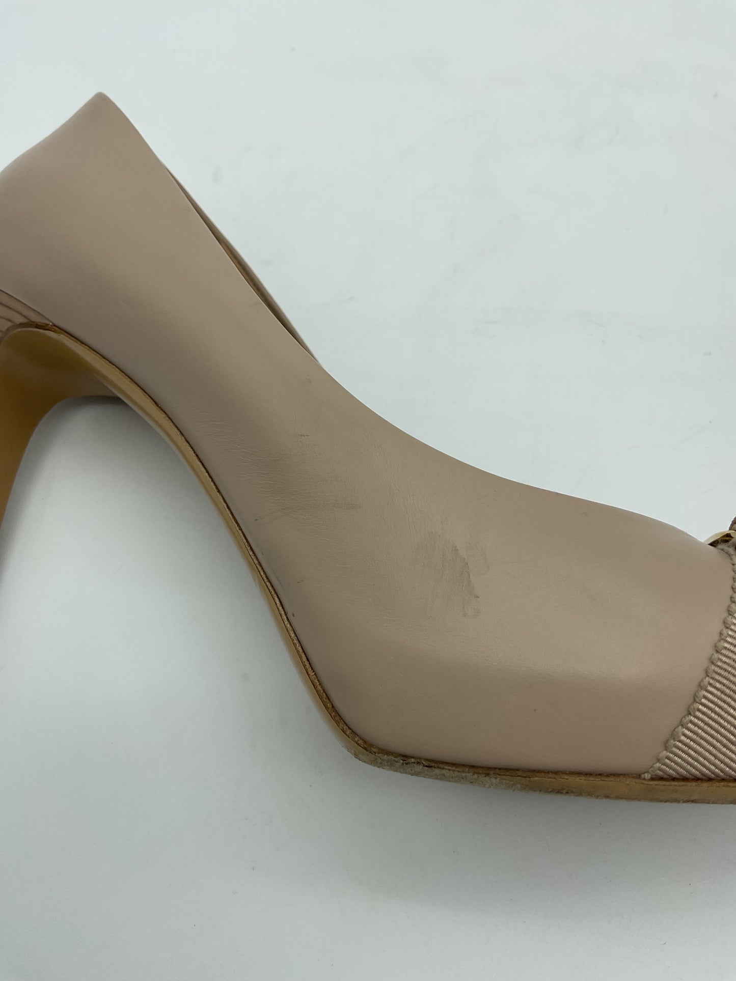 Salvatore Ferragamo Tacones Nude 6Mex