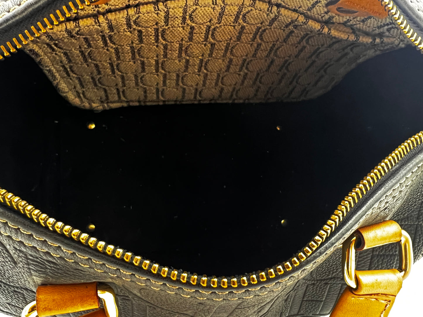 Carolina Herrera Andy 7 excelentes condiciones.