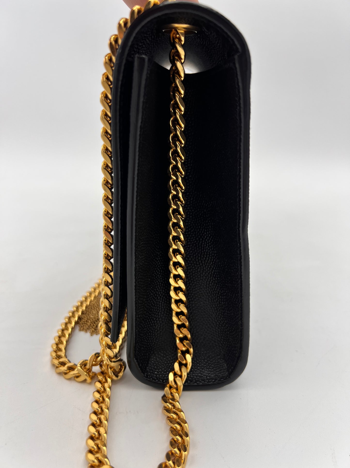 YSL Kate con borla.