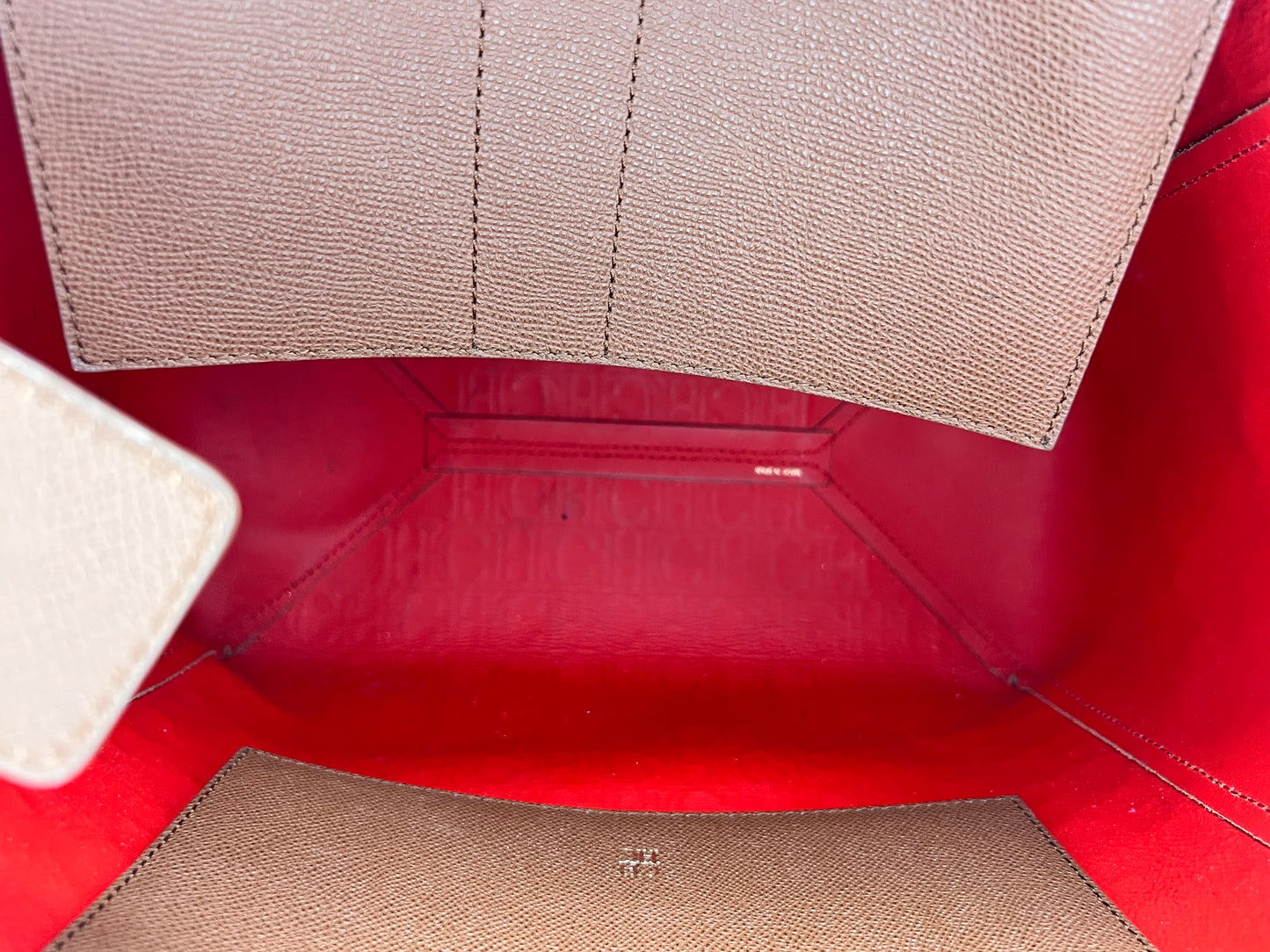 Carolina Herrera Tote piel.