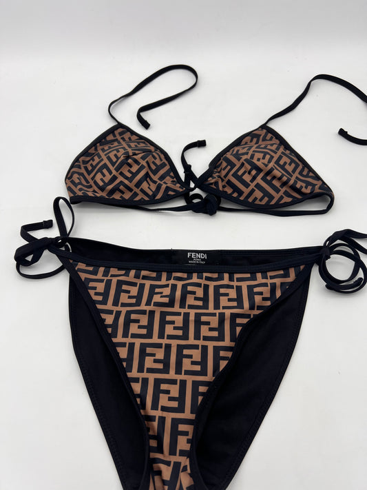 Fendi traje de baño. Talla M.