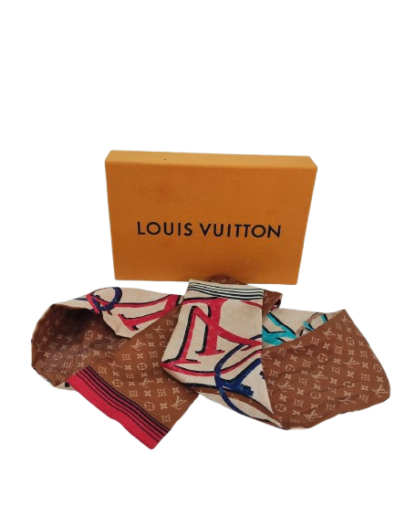 LOUIS VUITTON PAÑUELO