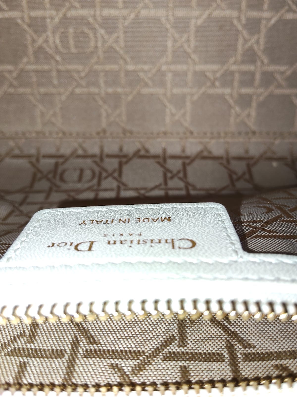 LADY DIOR WHITHE
