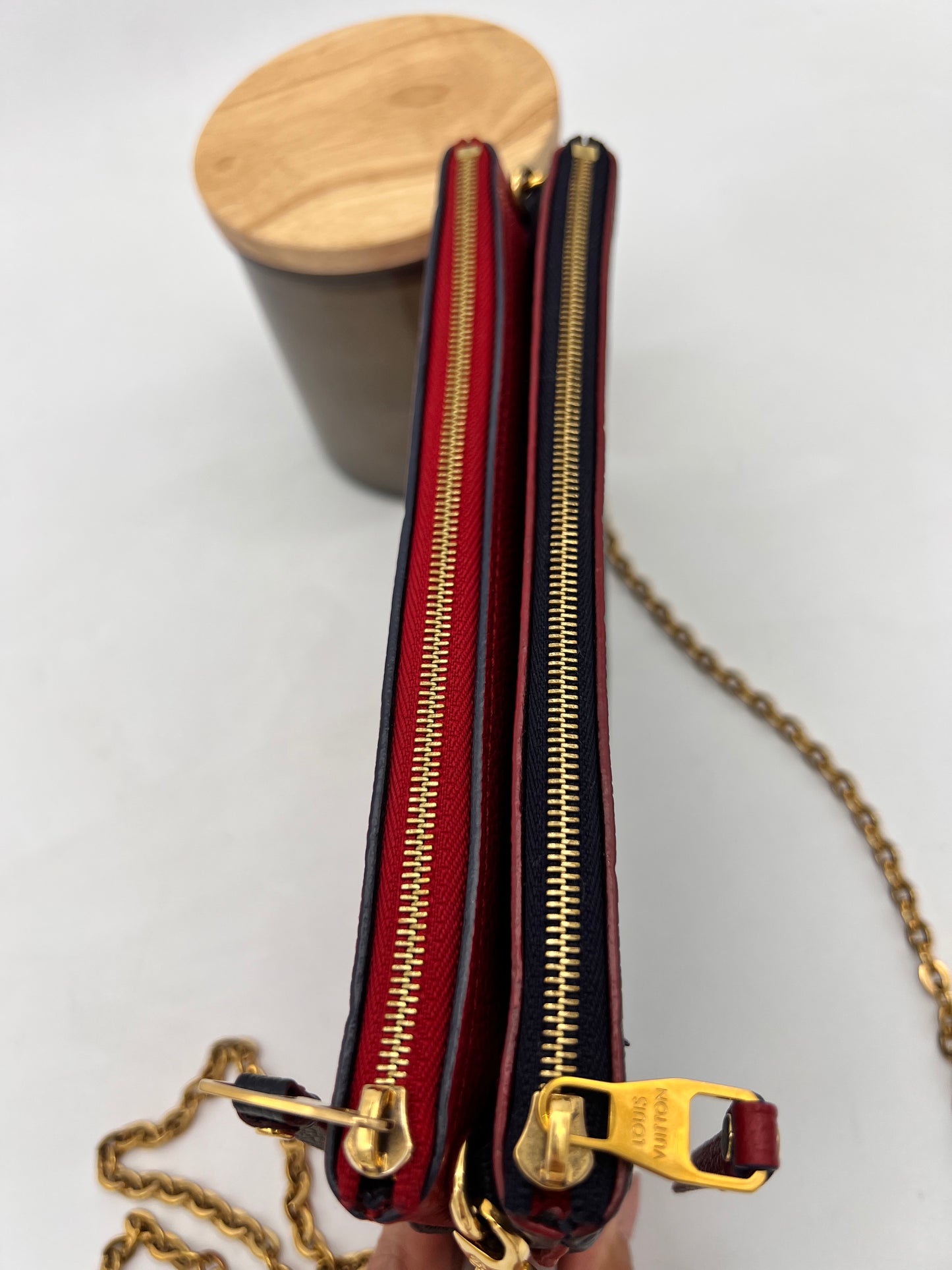 Louis Vuitton crossbody bi color.