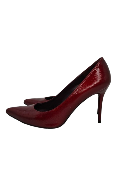 STUART WEITZMAN VINO