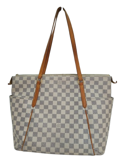 LOUIS VUITTON TOTALLY