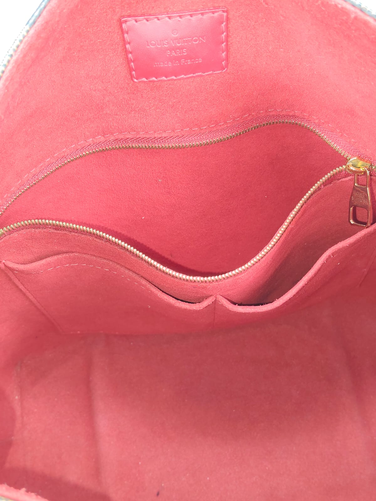 LOUIS VUITTON CAISSA